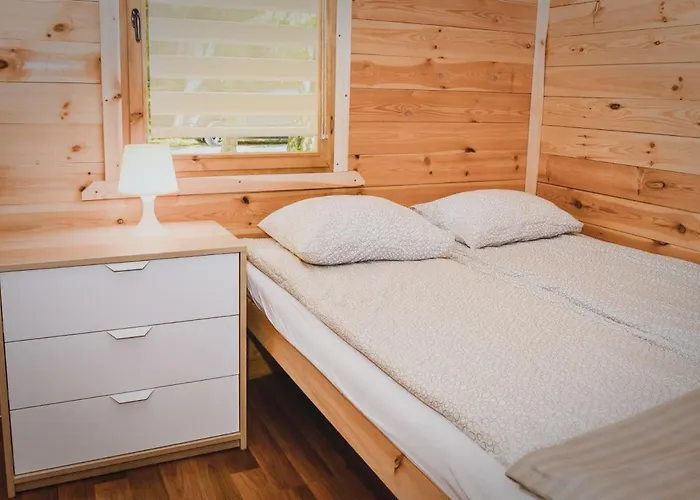 Tropical Sun Jaktstuga *